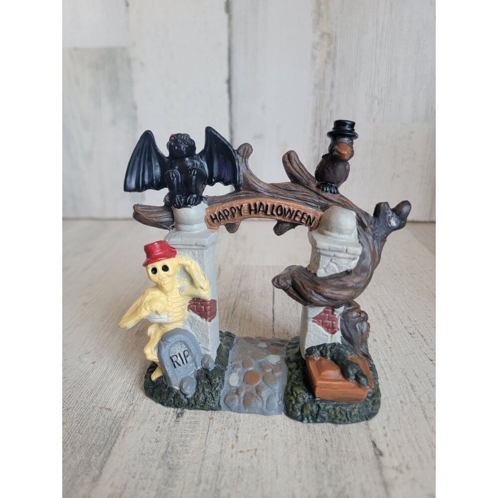 Happy Halloween ceramic gate Skelton rip gargoyle figure